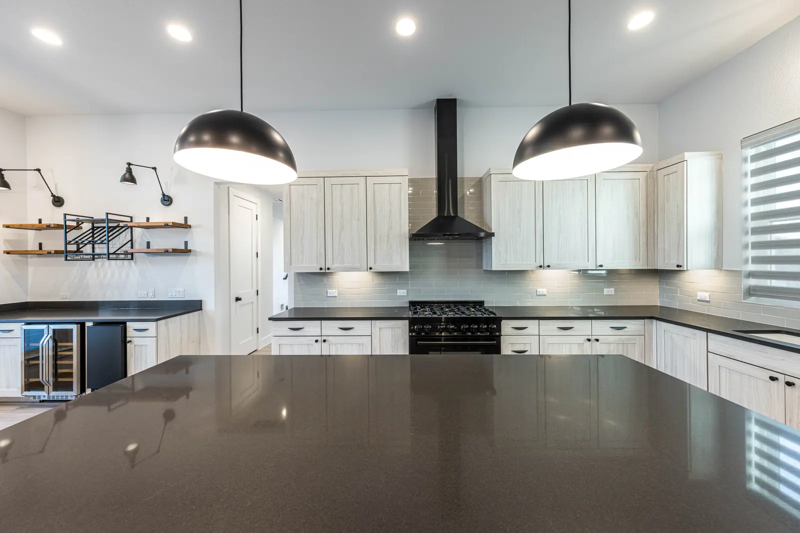 Kitchen, Farmhouse Hill Country Retreat (RenovatePros project)