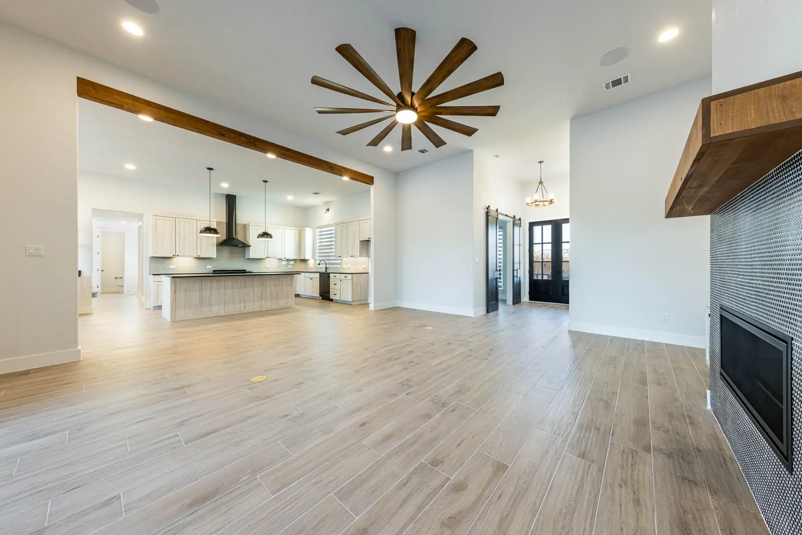 Living room, Farmhouse Hill Country Retreat (RenovatePros project)