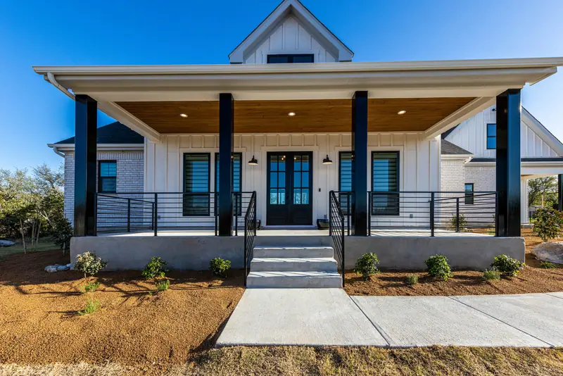 Front porch, Farmhouse Hill Country Retreat (RenovatePros project)