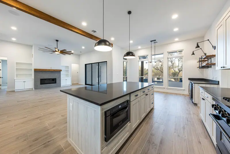 Kitchen, Farmhouse Hill Country Retreat (RenovatePros project)