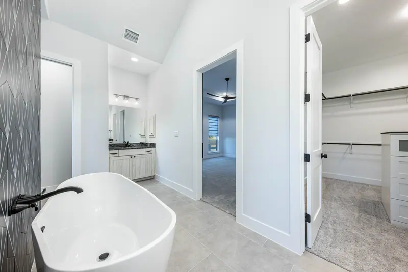 Bathroom, Farmhouse Hill Country Retreat (RenovatePros project)