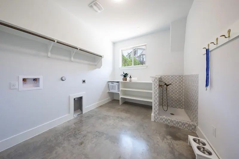 Utility room, Hill Country Hideaway (RenovatePros project)