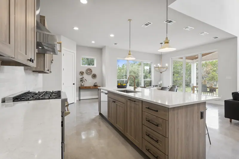 Kitchen, Round Mountain Modern Farmhouse (RenovatePros project)