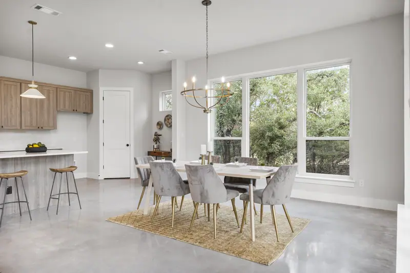 Dining area, Round Mountain Modern Farmhouse (RenovatePros project)