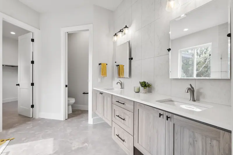 Bathroom, Round Mountain Modern Farmhouse (RenovatePros project)