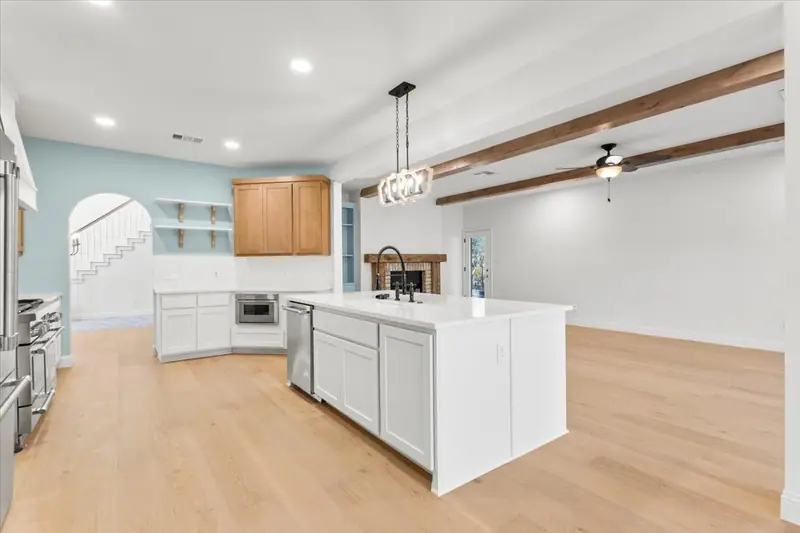 Kitchen, Round Rock French Country Remodel (RenovatePros project)