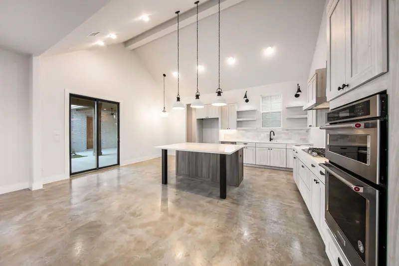 Kitchen, Spicewood Modern Farmhouse (RenovatePros project)